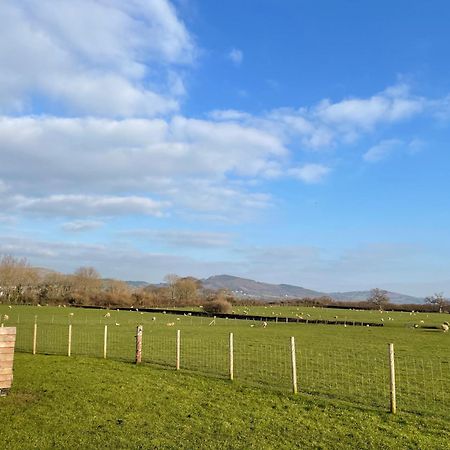 Abbey Farm Luxury Glamping Rhuddlan Exterior foto