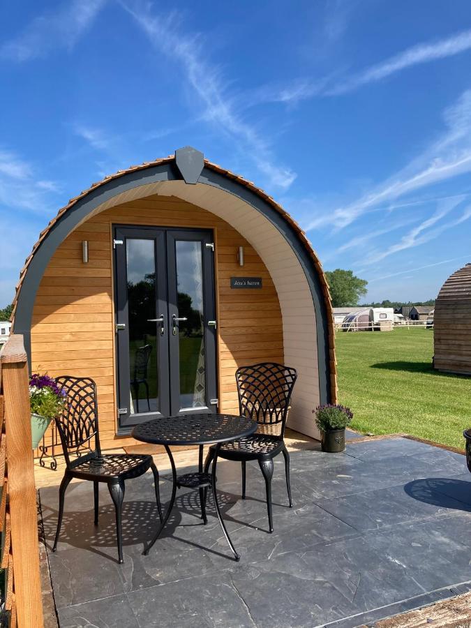 Abbey Farm Luxury Glamping Rhuddlan Exterior foto