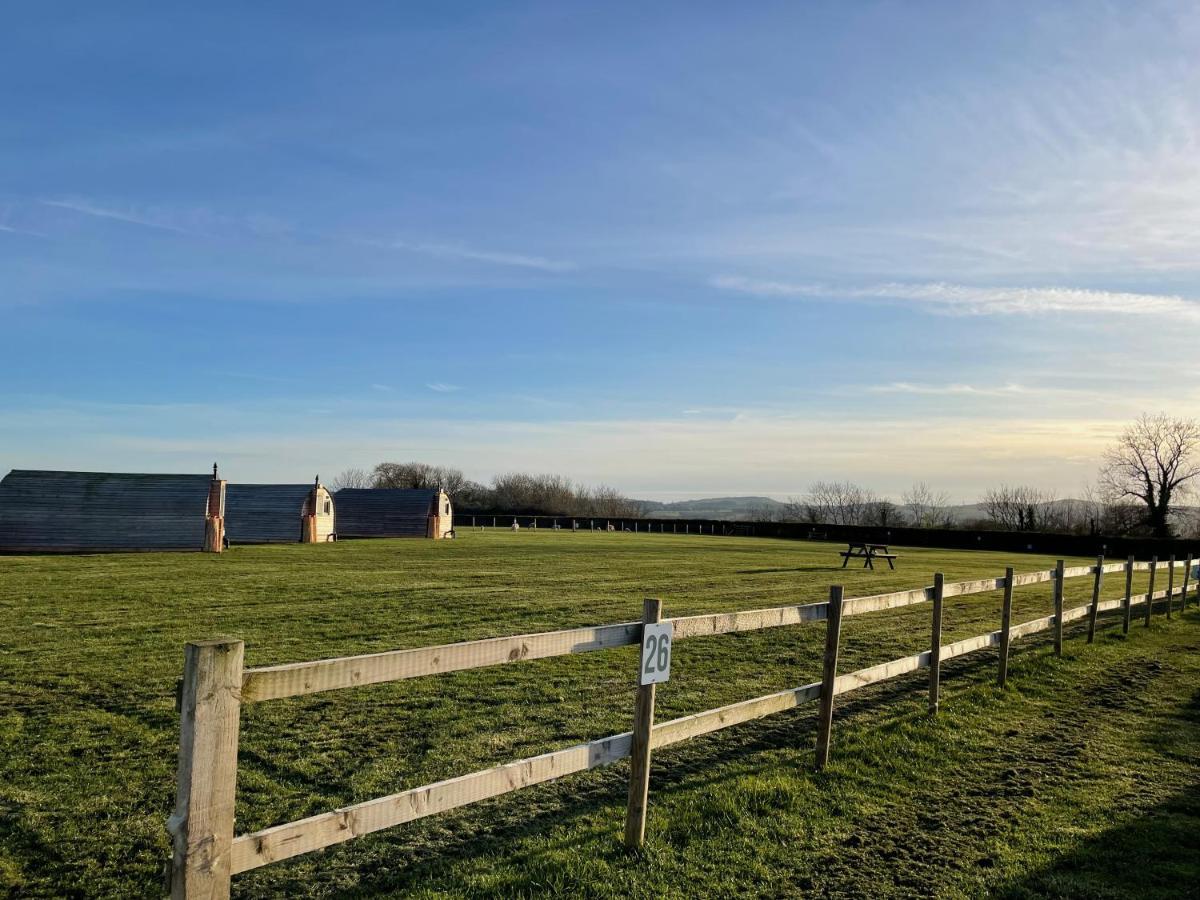 Abbey Farm Luxury Glamping Rhuddlan Exterior foto