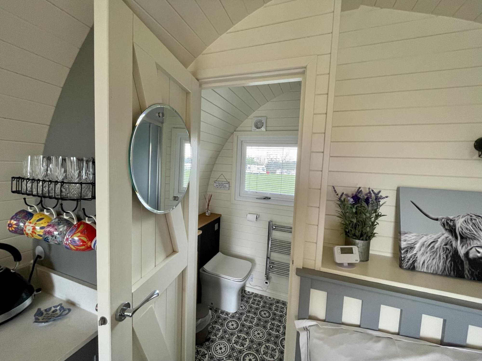 Abbey Farm Luxury Glamping Rhuddlan Exterior foto