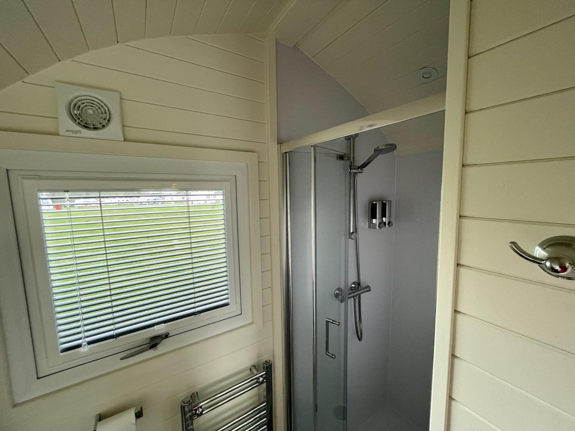 Abbey Farm Luxury Glamping Rhuddlan Exterior foto